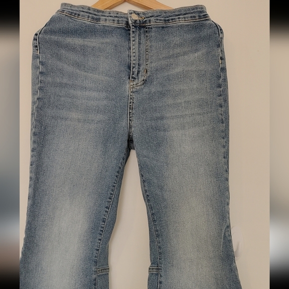 Free People Just Float On Flare Blue  Jeans - Picture 6 of 7